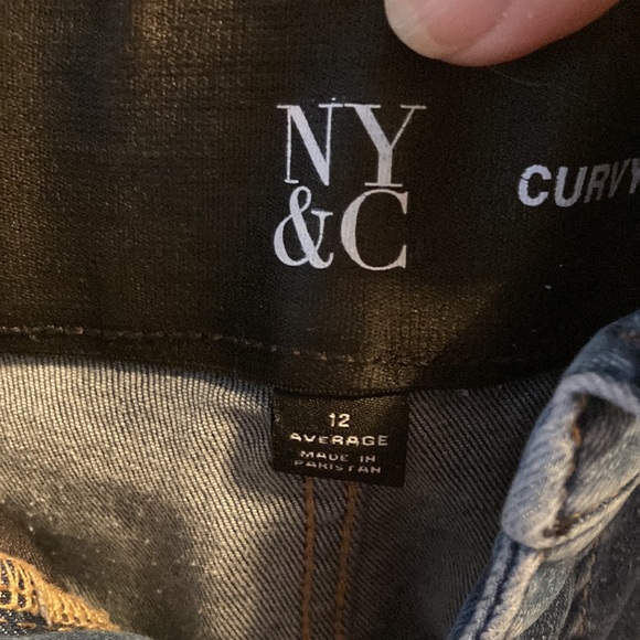 New York & Company - Picture 3 of 3